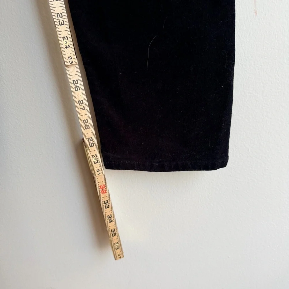 Well Worn Women's Black Straight Leg Luxe Velvet Pants - Picture 5 of 6